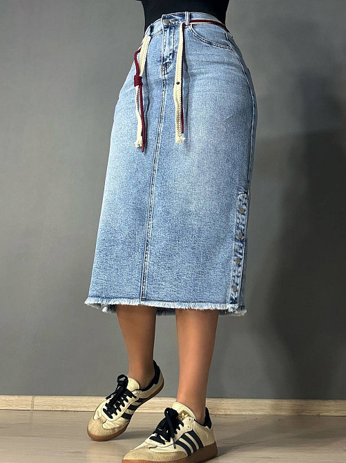 Юбка женская джинсовая ZJY 68015 с разрезами на кнопках талия на резинке голубая, голубой, 28, 28, 75 см, 98 см Киев - изображение 9