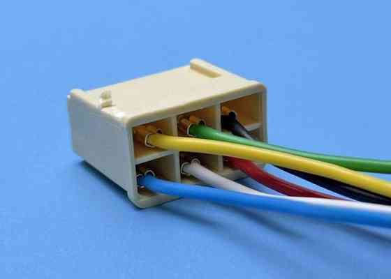 Разъём с проводом МАМА (внутренний)   6 контактов, клемма 6,3 Харьков