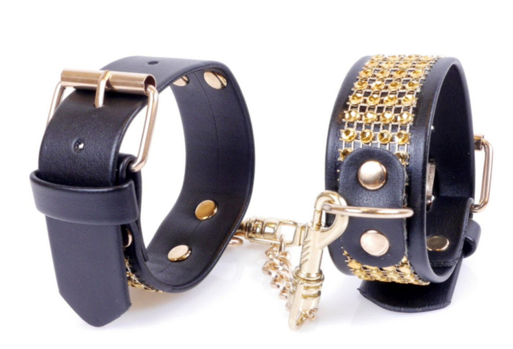 Наручники из искуственной кожи с кристаллами Fetish Boss Series - Handcuffs with cristals Gold, BS3300095 Sex Aura Киев - изображение 3