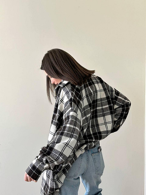 Женская теплая оверсайз рубашка в клетку из турецкого кашемира Одесса - изображение 2