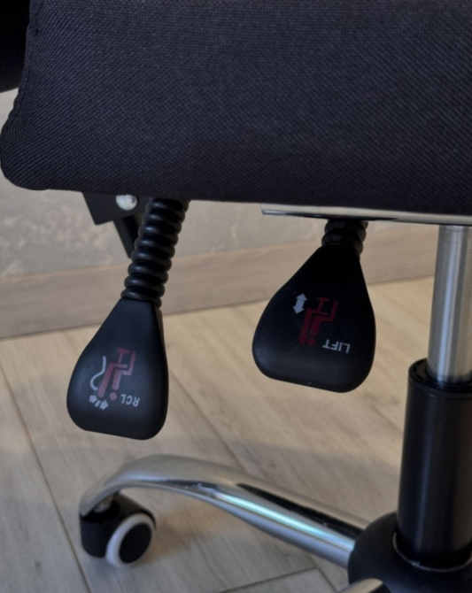 Крісло КОМПЮТЕРНЕ офісне ортопедичне ергономічне комп'ютерне м'яке з підставкою для ніг і масаже-ром з тканини посилене Львів - фото 6