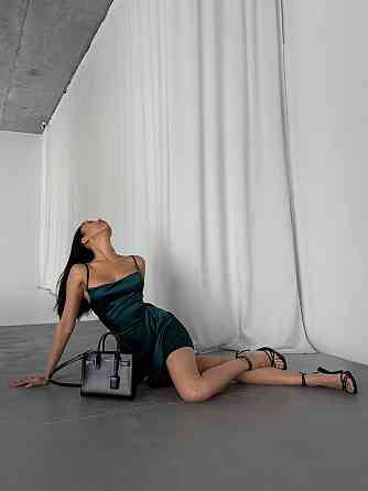 Жіноча романтична приваблива мініплаття із шовку смагдовий, 42/44 Одеса