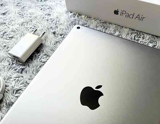 Планшет: iPad Air 2 (64Gb.) Wi-Fi , комплект + подарки ! А1566. Киев