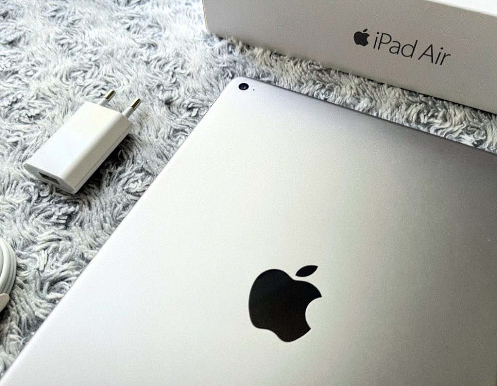 Планшет: iPad Air 2 (64Gb.) Wi-Fi , комплект + подарки ! А1566. Киев - изображение 4