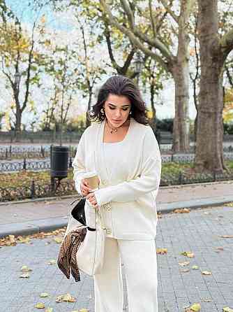 Женский базовый прогулочный костюм: кофта и штаны мелкая машинная вязка Молочный Одесса