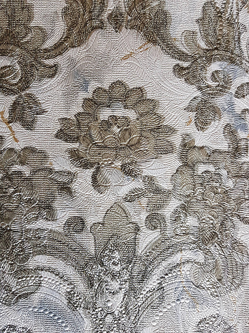 Обои метровые виниловые на флизелине Grandeco Poeme вензеля структурные бронзовые на сером Киев - изображение 4