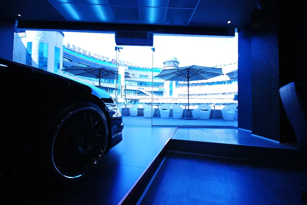 Витрины стеклянные фасадные Киев - изображение 1