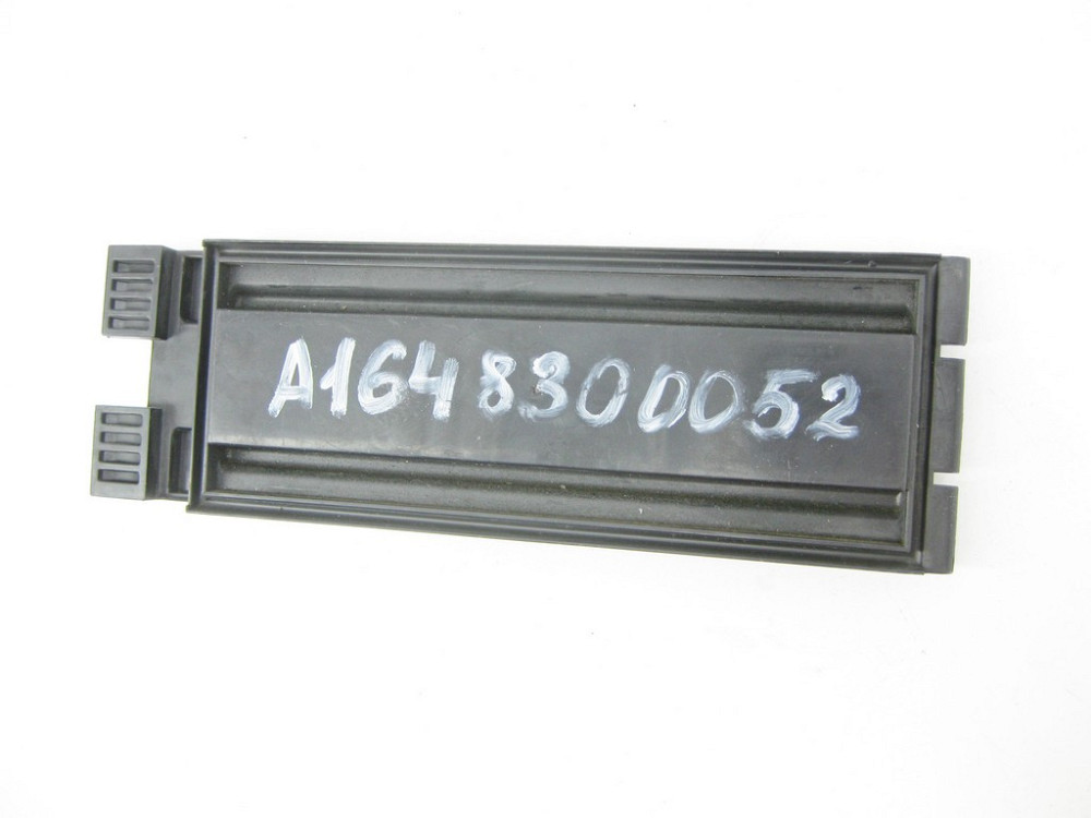Mercedes-Benz  A1648300052 Кришка салонного фільтра GL X164 ML W164 R-class short W251 R-class long V251 ML/GLE W166 GL/GLS X166 GLE Coupe C292 Одеса - фото 4