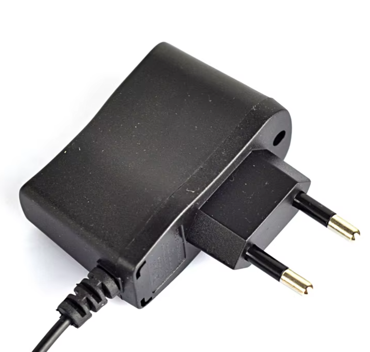 Якісний Мережевий адаптер 220В для заряджання ліхтарів Bailong CHARGER-8626 зі світловим індикатором Одеса - фото 2