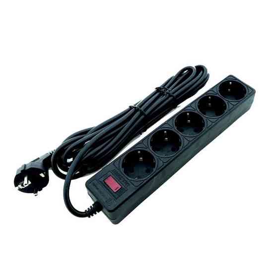 Сетевой фильтр с заземлением 5 гнезд, 5 м, черный Днепр