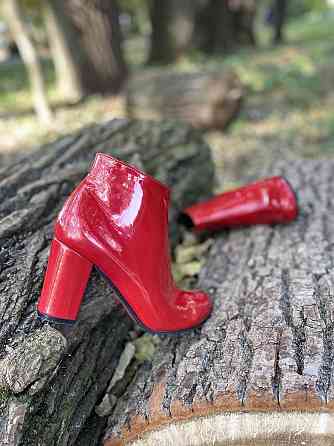 Nivelle Ботинки NIVELLE красные лаковая кожа каблук 9см размер 39 (3012) Коломия