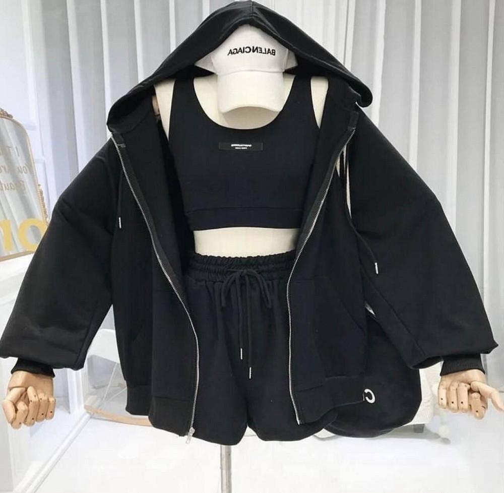 Женский прогулочный костюм тройка: кофта топ и шорты двунитка Черный, 46/48 Одесса - изображение 1