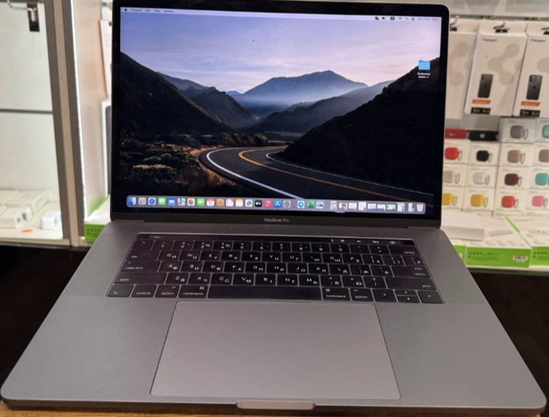 Ноутбук MacBook Pro 15 i7 (2017) Киев - изображение 4