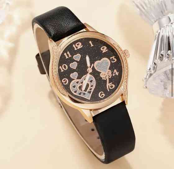 Подарочный набор для женщин Сердца наручные часы браслет кольцо ожерелье и серьги черный Киев