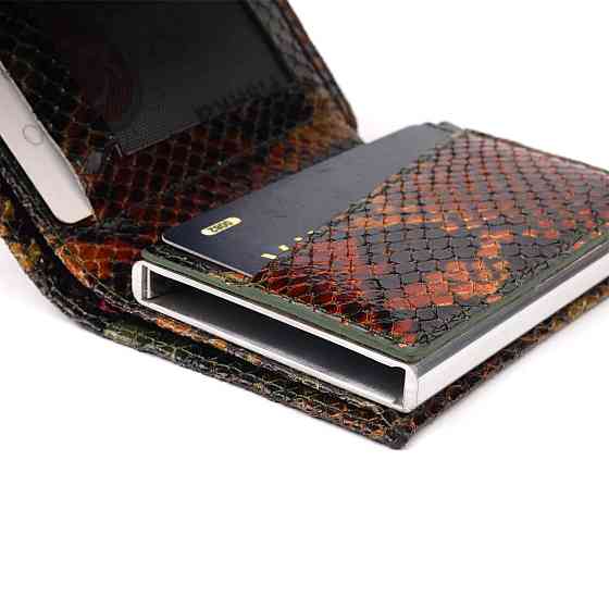 Лакована візитниця з натуральної фактурної шкіри під змію KARYA 20988 Різнокольоровий Київ