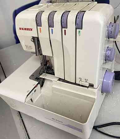 Оверлок брендовий 4 нитки з автозаправлянням і сміттєзбірником. Харків