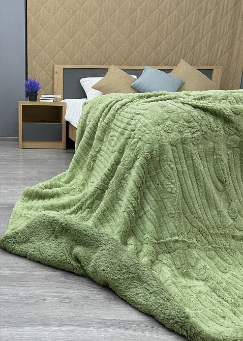 Плед 200х230 см (+-10см) на овчине 