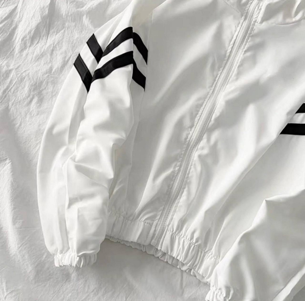 Жіноча спортивна оверсайз ветровка  з капюшоном плащівка Одеса - фото 5