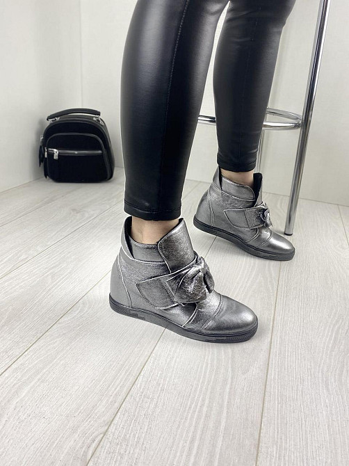 Жіночі снікерси 2415 срібні натуральна шкіра демісезонні підошва 2/7 см розмір 38 (3233) Коломия - фото 9