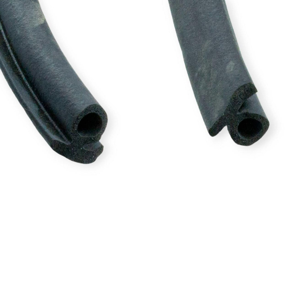 Уплотнитель УАЗ 452 (погонный метр) двери Мукачево - изображение 1