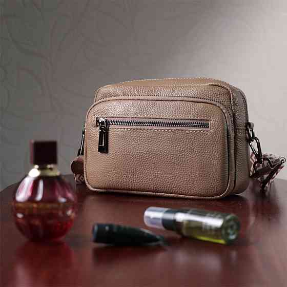 Практичная женская сумка с накладным карманом из натуральной кожи Vintage 22638 Бежевая Киев