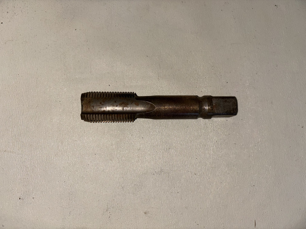 Метчик машинно-ручной М27х2Н1 (1883). СССР. Харьков - изображение 1