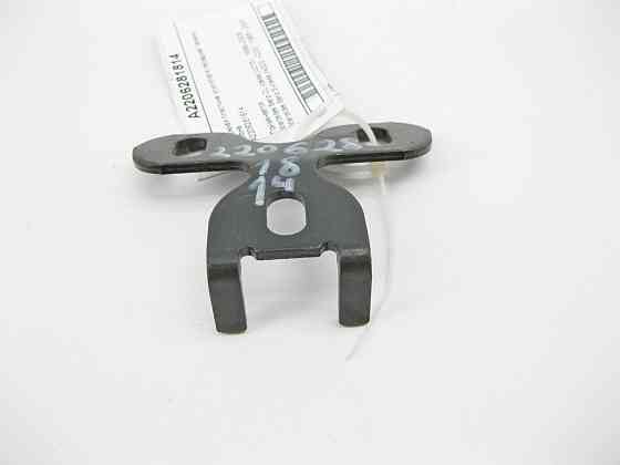 Mercedes-Benz  A2206281814 Кріпильна пластина підсилювача передньої панелі салону S-Class W220 CL C215 Одеса