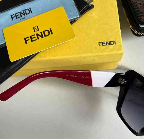 Женские солнцезащитные очки Fendi (1080) black LUX Киев