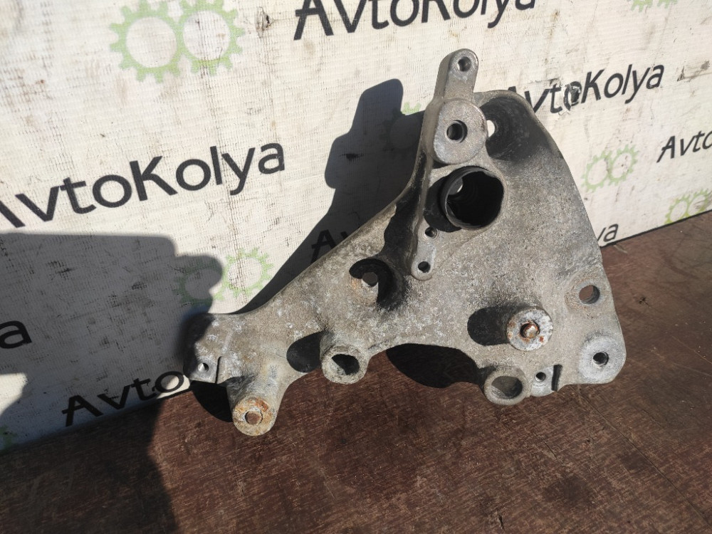 Подушка двигуна (опора) передня ліва Renault Trafic III 1.6 dci 2014-2021 (648606762R) Ковель - изображение 2