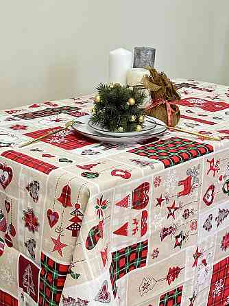 Ecotton Скатертина Ecotton 150х220 см Новорічна Новорiчний печворк бежево-червона Коломия