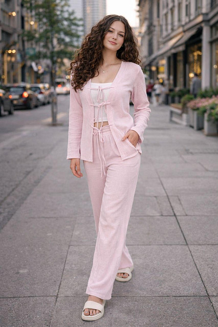 Жіночий базовий легкий костюм: штани та сорочка на зав'язках муслін Рожевий, 42/44 Одеса - фото 1