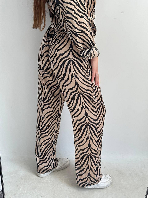 Жіночий шовковий костюм із штанами Бежевий Зебра XS-S Харків - фото 6