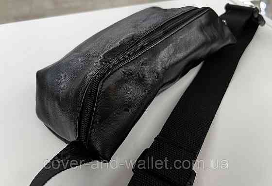 Недорогая сумка бананка из натуральной кожи в черном цвете PS Leather Киев