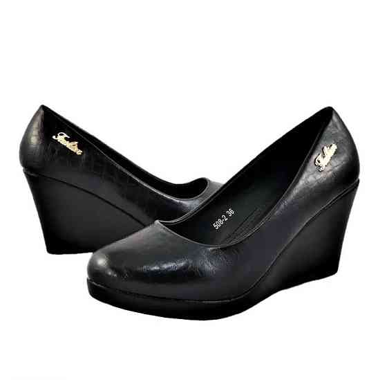 Жіночі Туфлі на Танкетці Чорні на платформі Лакові Шкіряні (розміри: 37,38) — 08-2 Дніпро