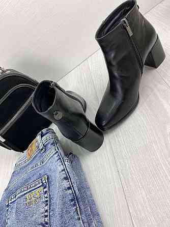 Stepter Черевики жіночі STEPTER чорні натуральна шкіра каблук 5.5см висота 10см 35р.-22.5см 37р Коломыя