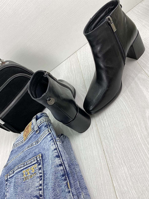 Stepter Черевики жіночі STEPTER чорні натуральна шкіра каблук 5.5см висота 10см 35р.-22.5см 37р Коломыя - изображение 5