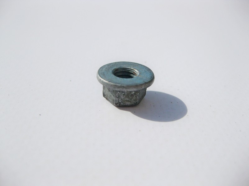 Mercedes-Benz  N913023006001 Гайка М6 Одесса - изображение 6