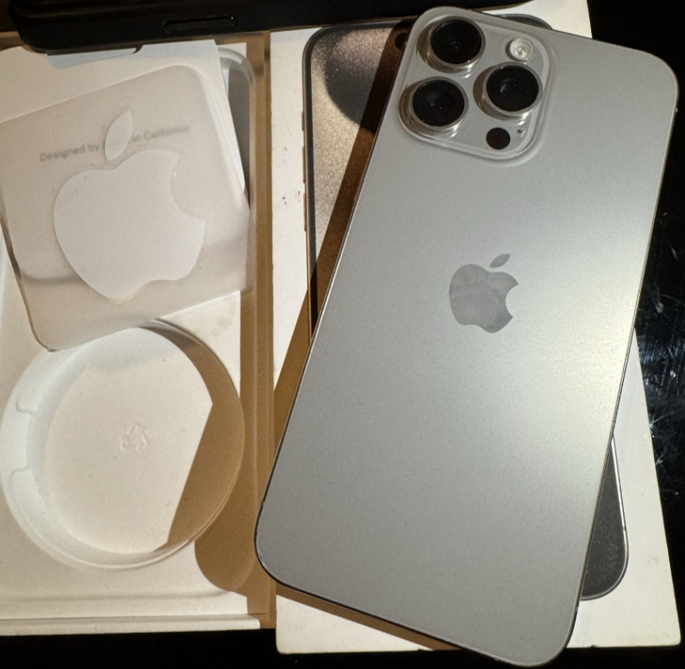 Айфон iPhone 15 Pro Max 256Gb. Natural Titanium 99% Киев - изображение 6