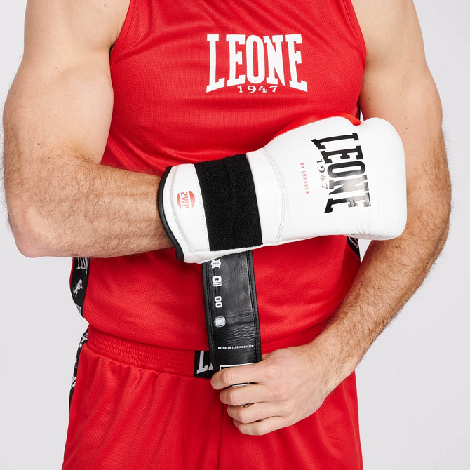 Боксерські рукавиці Leone GN113 IL TECNICO N3 White 10 унцій (бинти 4 м. в комплекті) Кам'янське - фото 9
