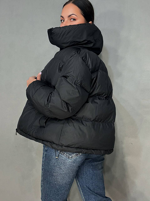 Куртка женская Haiziyuan 2603 оверсайз пуффер с воротником-стойкой черная, черный, S Киев - изображение 10