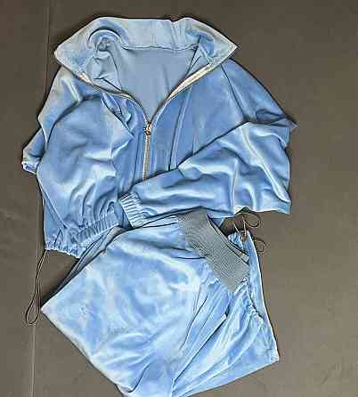 Женский стильный повседневный костюм из нежного велюра Голубой, 42/44 Одесса