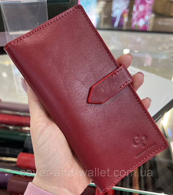 Стильний жіночий купюрник ручної роботи із гладкої шкіри червоного кольору Grande Pelle Київ - фото 8