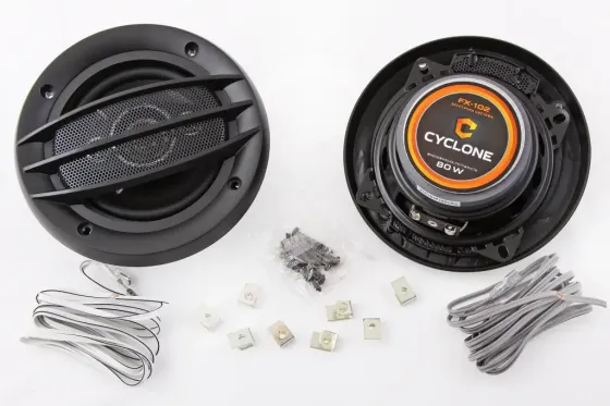 Автоколонки  4  80 Вт 2-полосные Cyclone (10 см) Винница