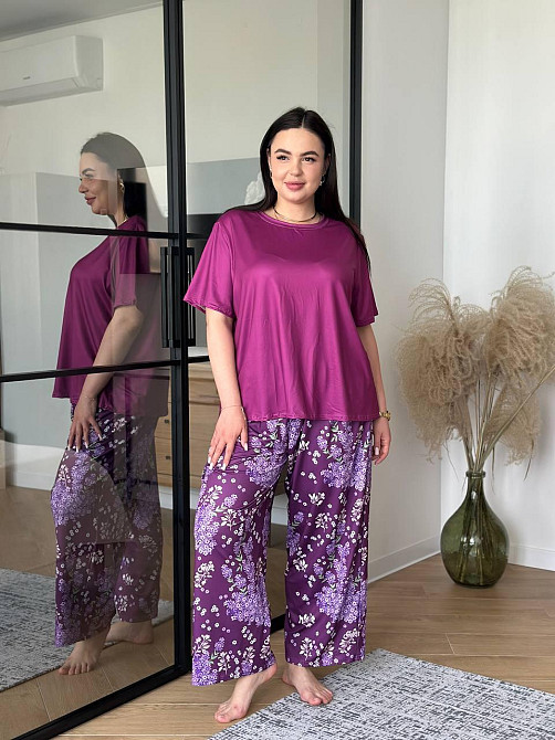 Піжама жіноча штани та футболка великого розміру PLUS SIZE з квітковим принтом домашній комплект для дому та сну фіолетова 4XL Одеса - фото 4