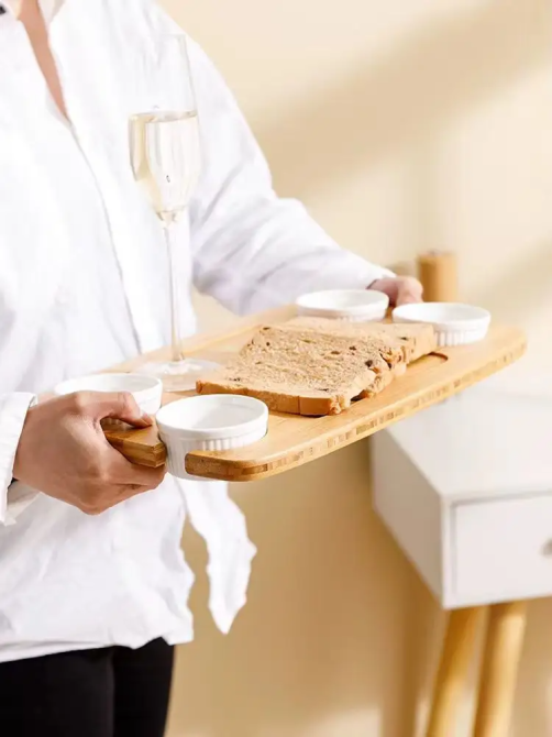 Бамбуковая доска для сервировки и подачи еды с соусниками, деревянная менажница для завтраков 38.5×25.4×3.5 см Каменец-Подольский - изображение 4