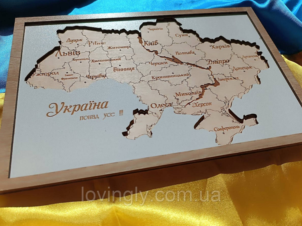 Настінне тришарове панно з дерева із зображенням мапи України. Ірпінь - фото 2