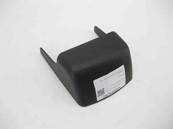 Mercedes-Benz  A1649210186 9051 Кришка центральної петлі 2-го ряду сидінь чорна GL X164 Одеса