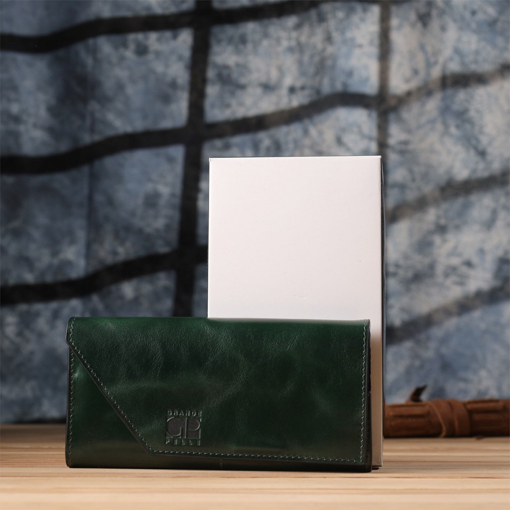 Добротний гаманець у два складення з натуральної гладкої шкіри GRANDE PELLE 22945 Зелений Київ - фото 1