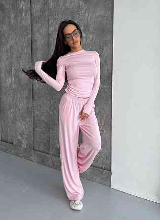 Женский стильный базовый костюм из мягкой эластичной ткани. Одесса