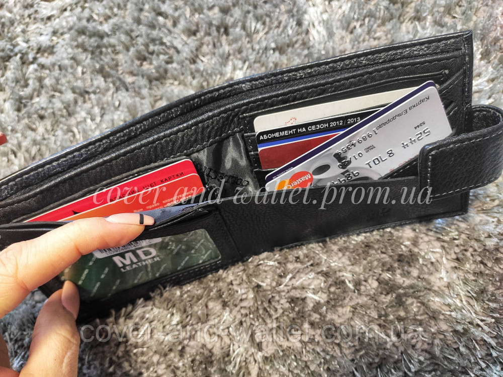 Якісне чоловіче шкіряне портмоне на магніті невеликого розміру Marco Coverna 128А Київ - фото 5